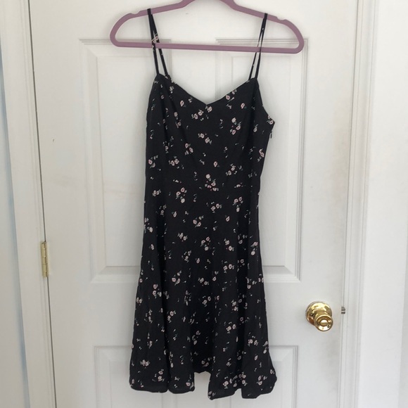 Old Navy floral dress - Picture 2 of 5